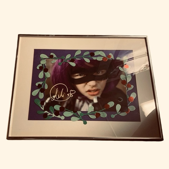 Chloe Grace Moretz Autographed Kick-Ass Hit-Girl 8x11 Photo - Picture 1 of 3